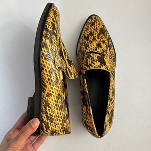Rebecca Minkoff Women’s Yellow Pacey Snake Embossed Pointed Toe Loafers sz 9.5M